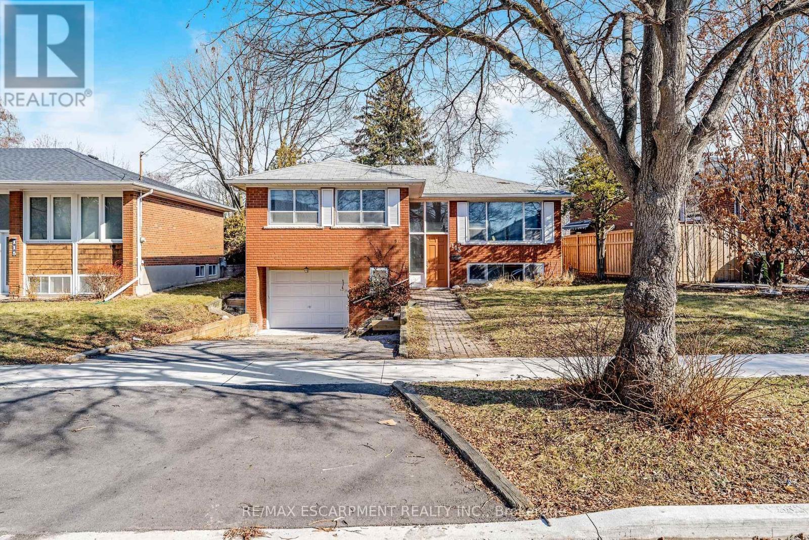 Listing photo of 113 POYNTER DRIVE