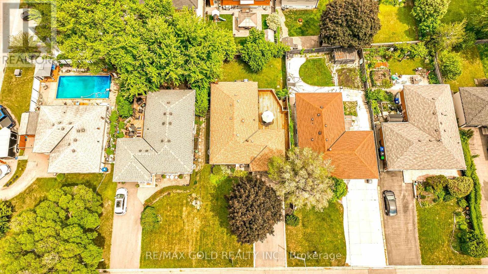 23 DUNSTER CRESCENT - 48