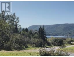 150 North Shore Highway thumbnail 2