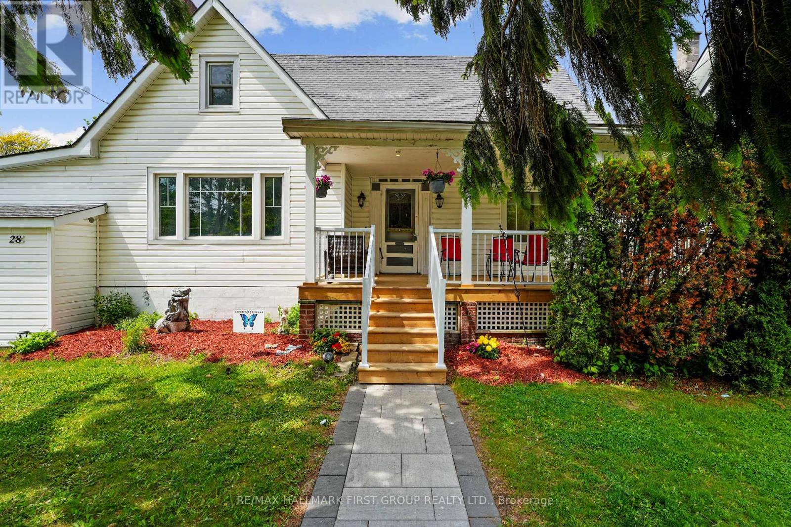 28 KING STREET W - 1