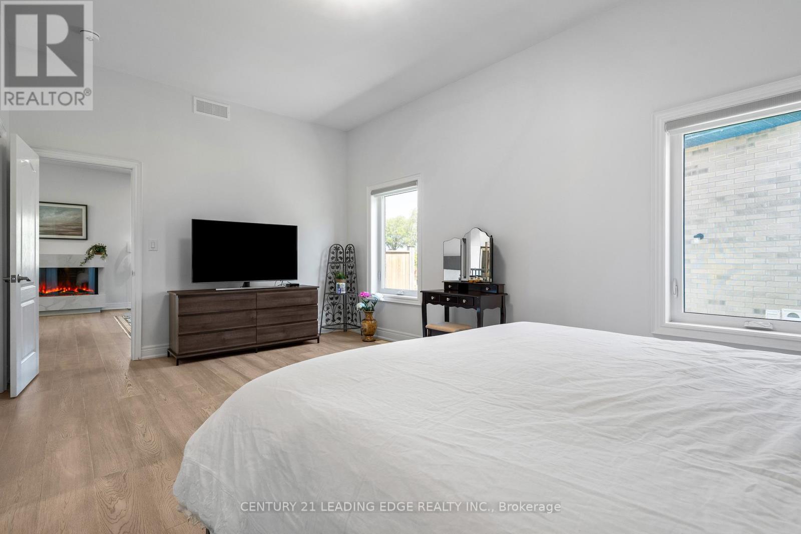 141 HETRAM COURT - 32