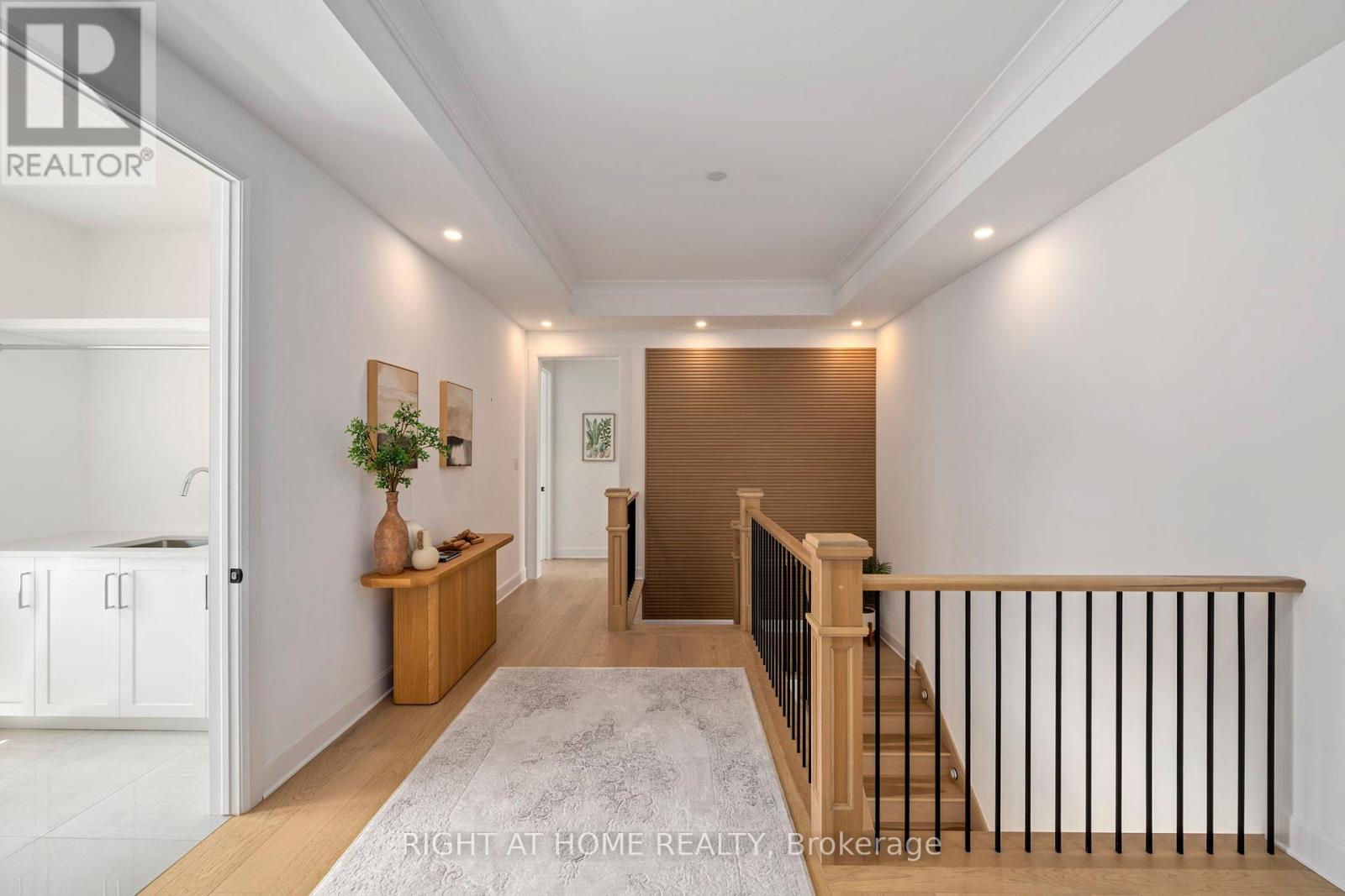 372 MANHATTAN DRIVE - 20