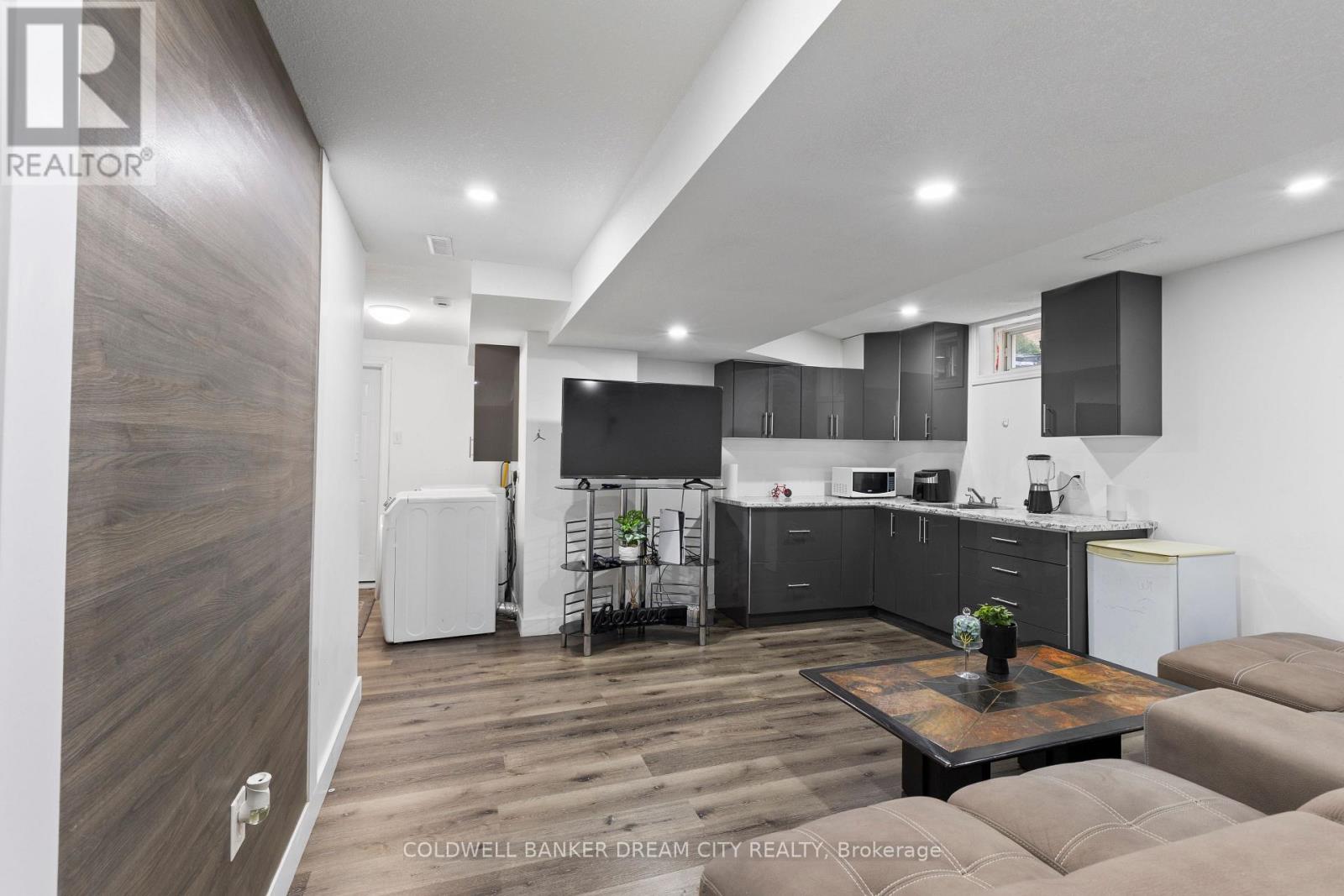 534 BLACKWATER PLACE - 34