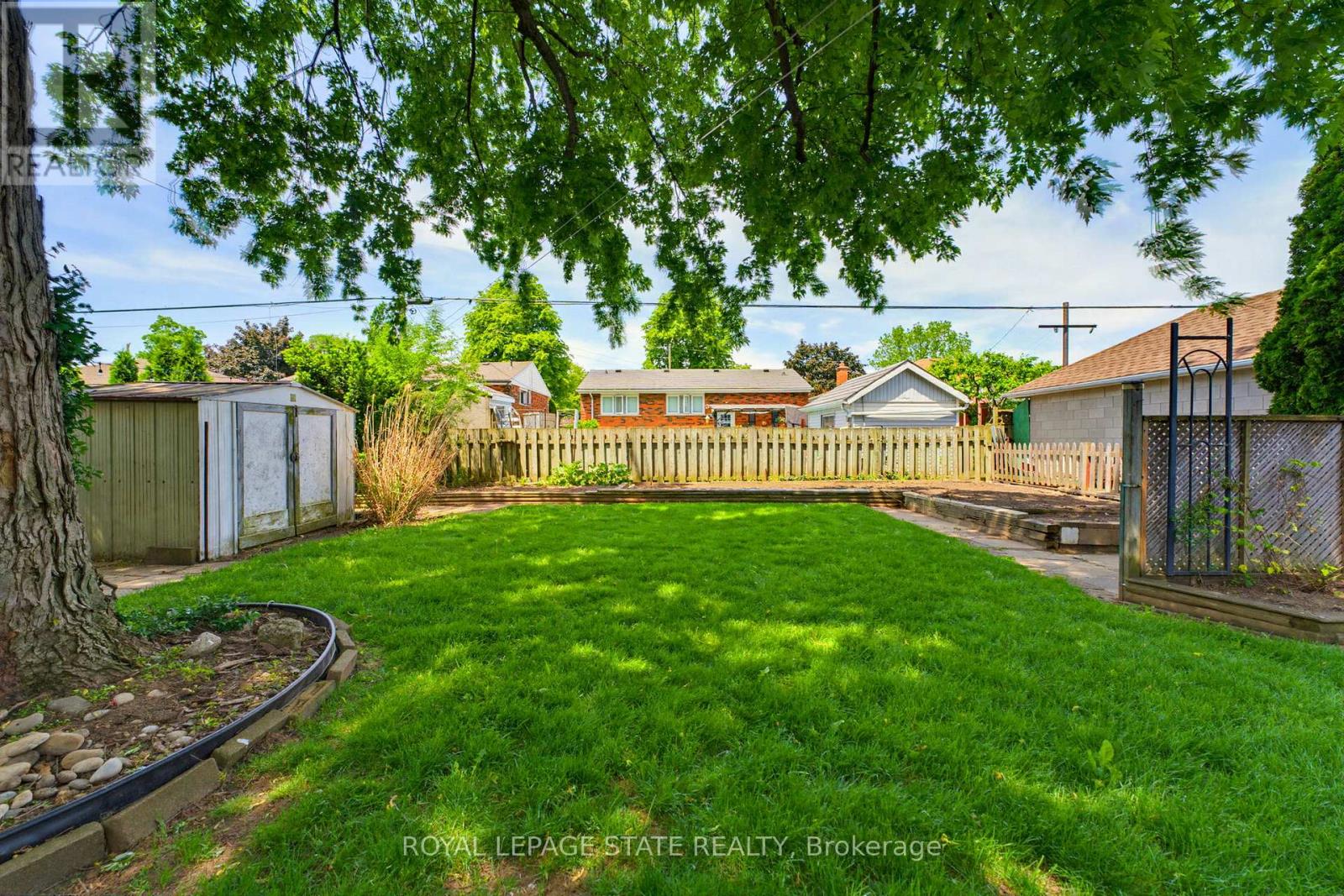98 WISE CRESCENT - 19