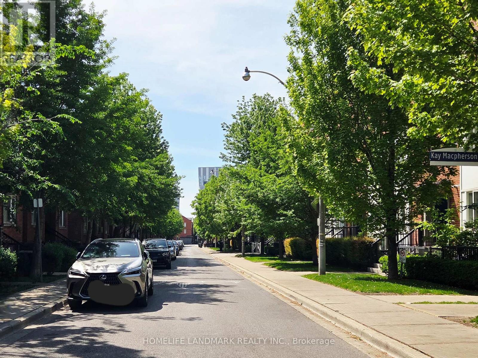 #2 74 MUNRO STREET - 38