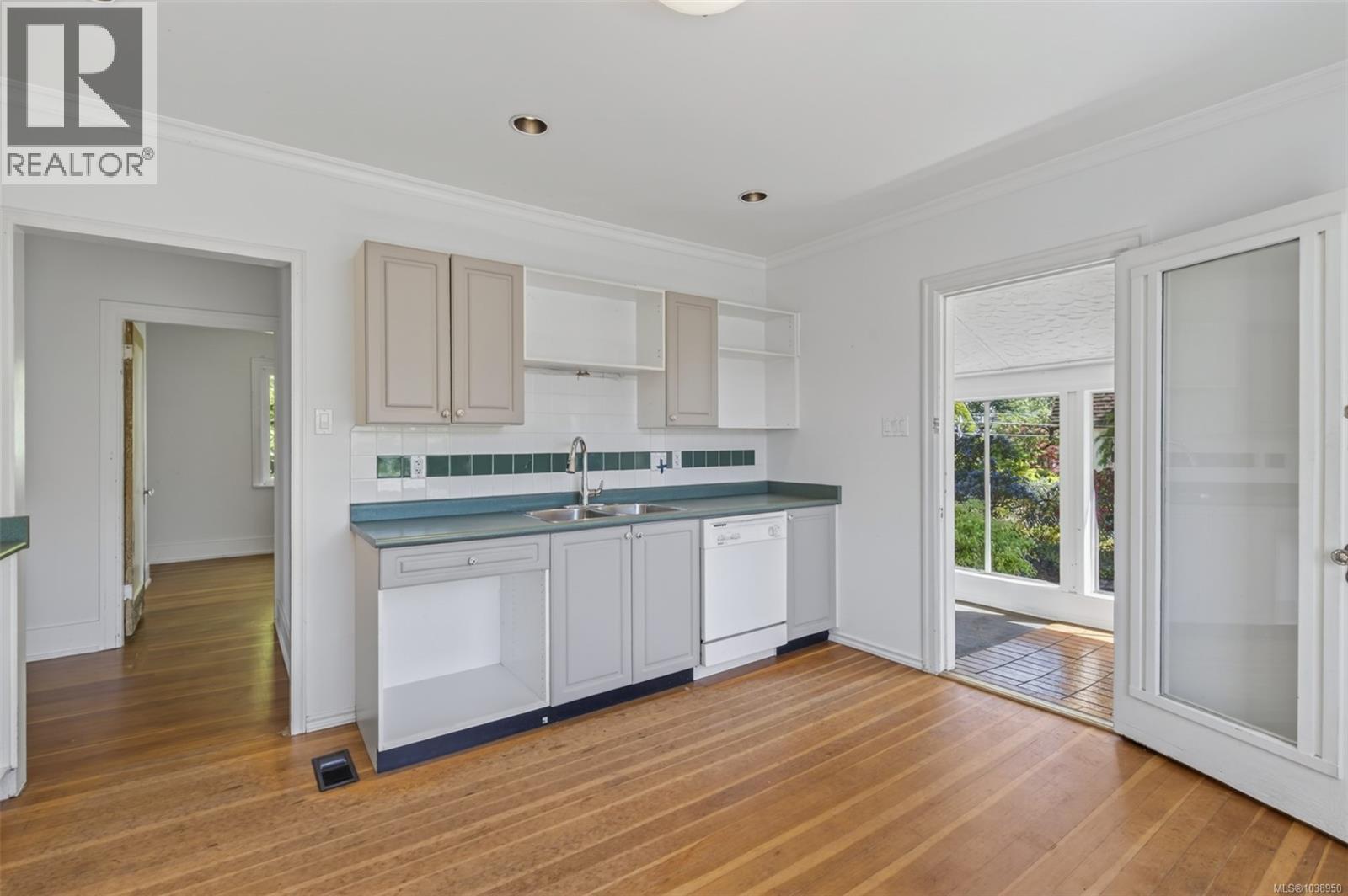 1495 Derby Rd - 27