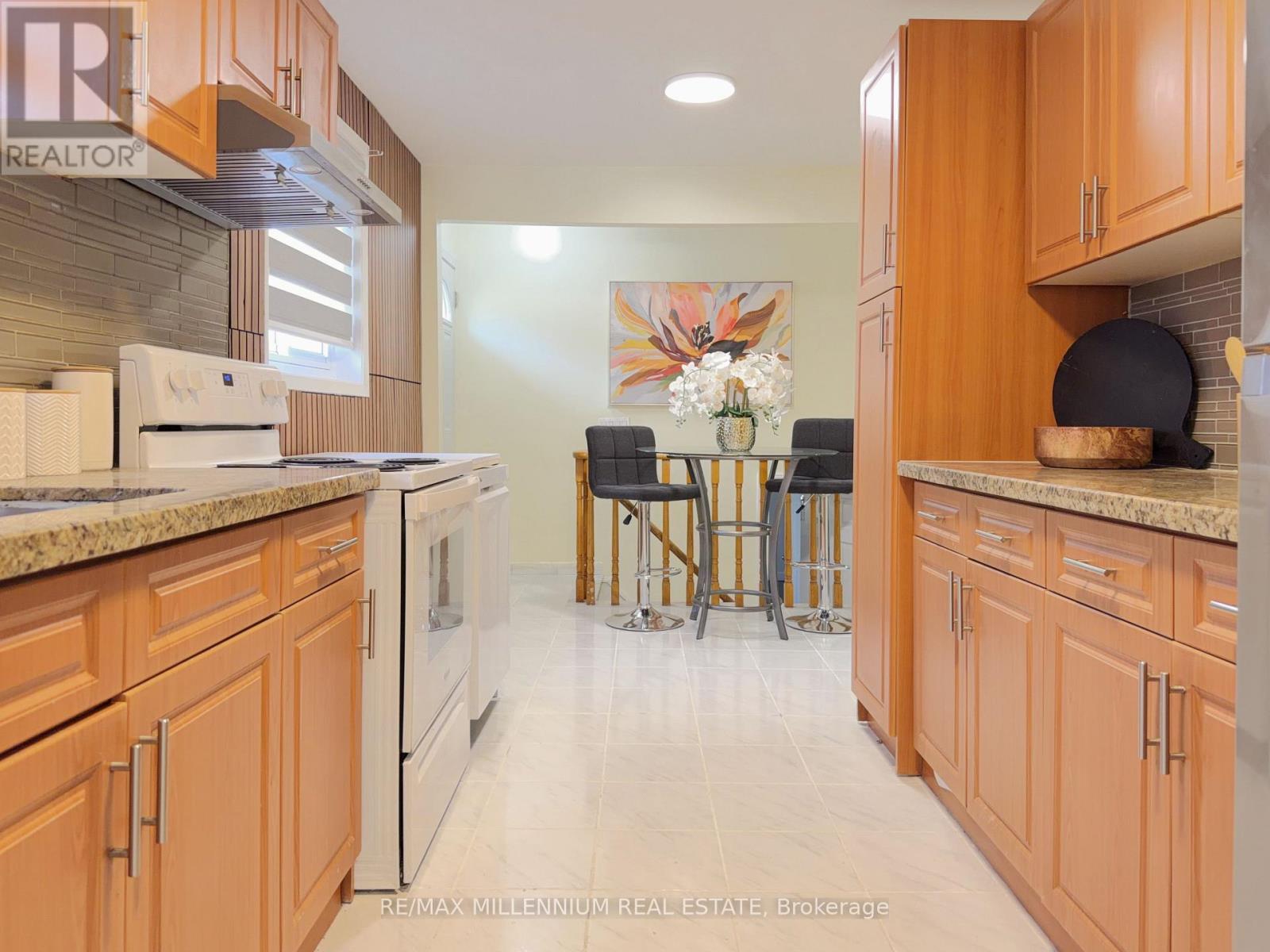 120 DUNCANWOODS DRIVE - 12