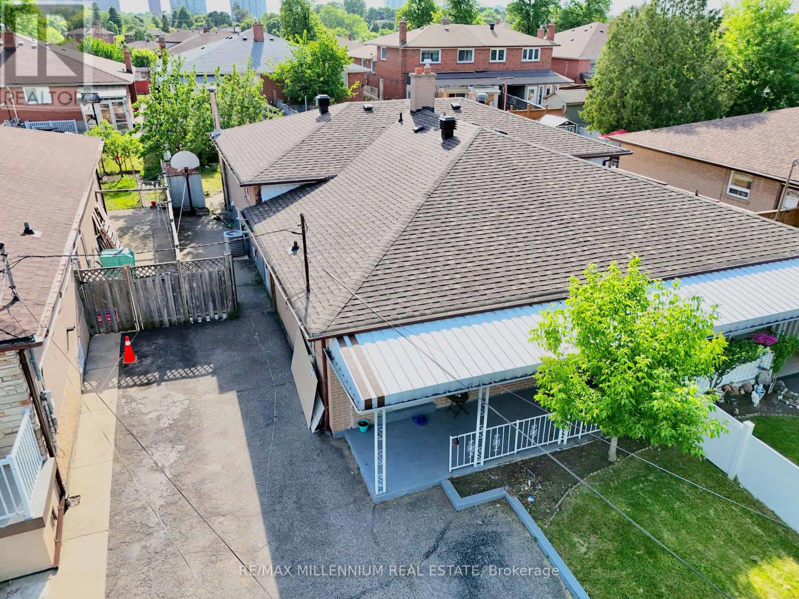 120 DUNCANWOODS DRIVE - 45