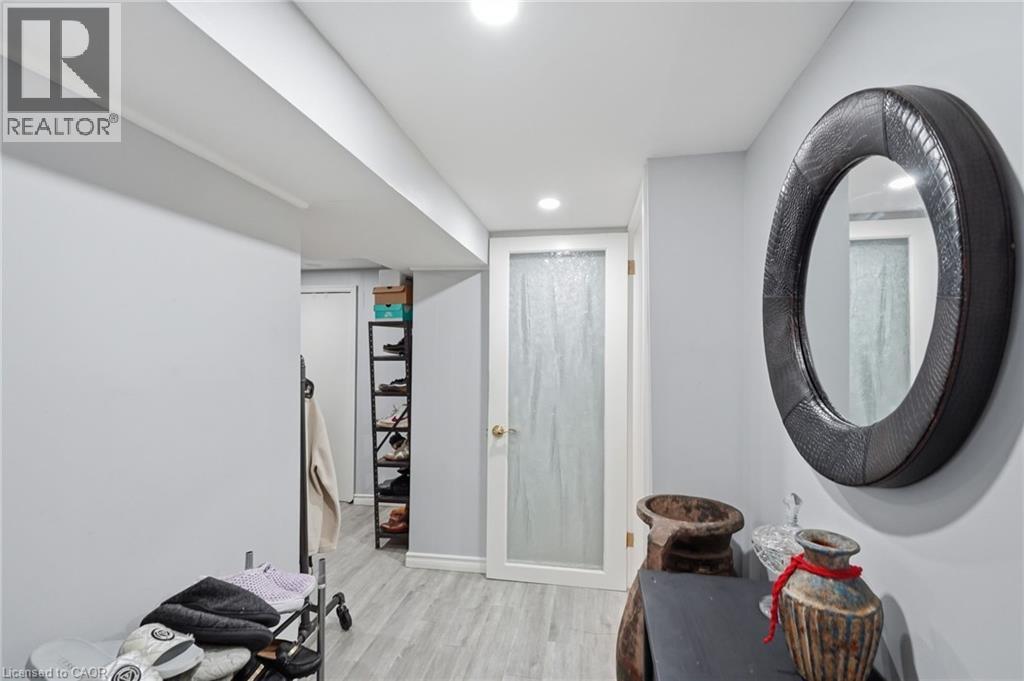 133 BELAND Avenue S - 32
