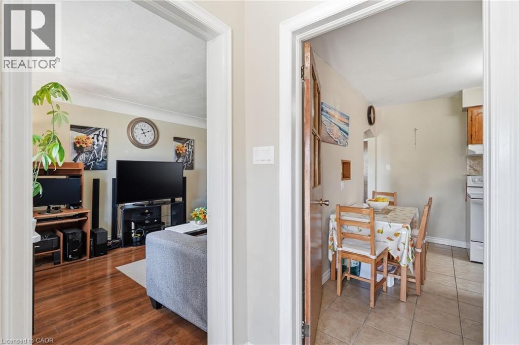 133 BELAND Avenue S - 7