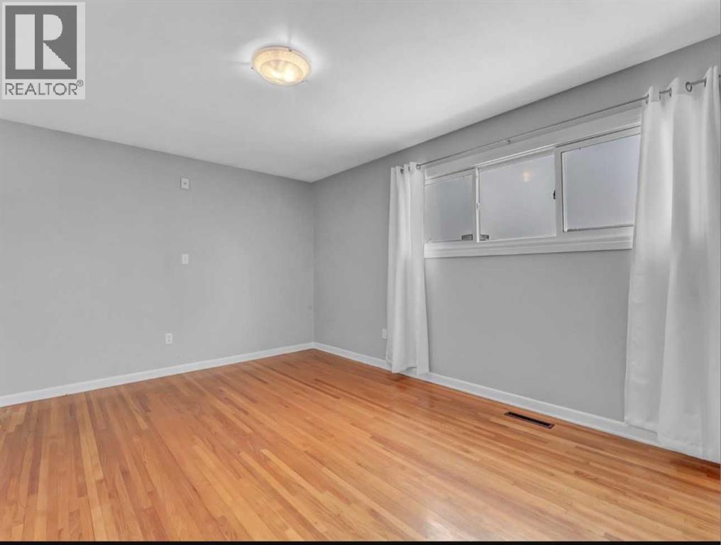 261 9 Street SW - 19