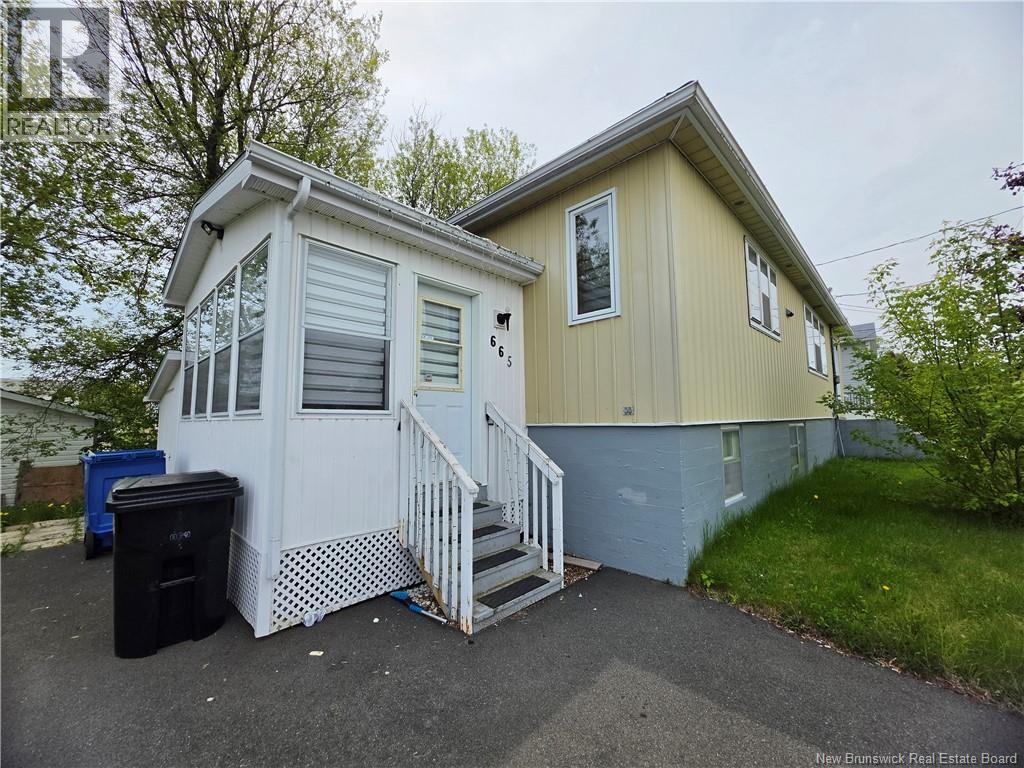 665 St Simon - 4