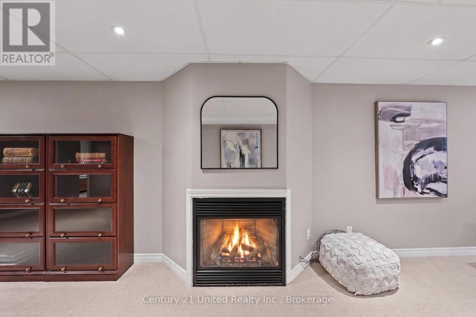 29 FRIENDLY ACRES ROAD - 32