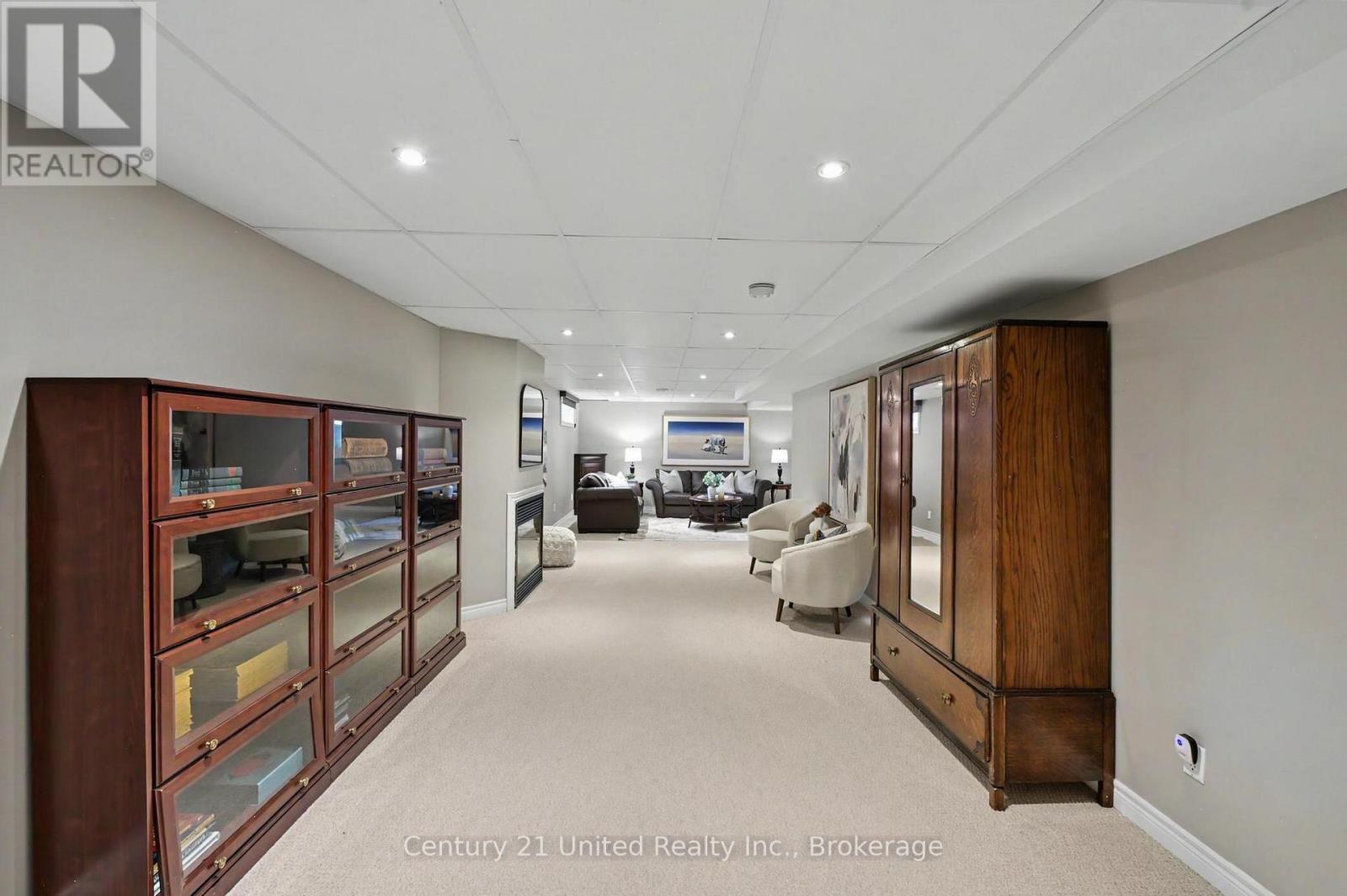 29 FRIENDLY ACRES ROAD - 36