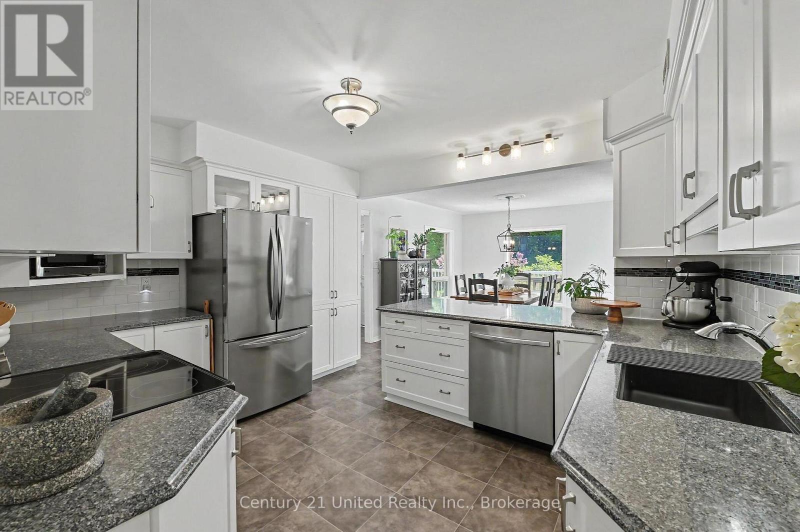 29 FRIENDLY ACRES ROAD - 7