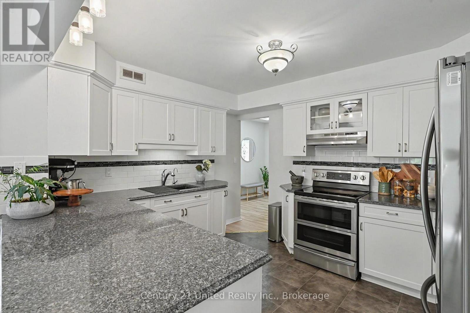 29 FRIENDLY ACRES ROAD - 9