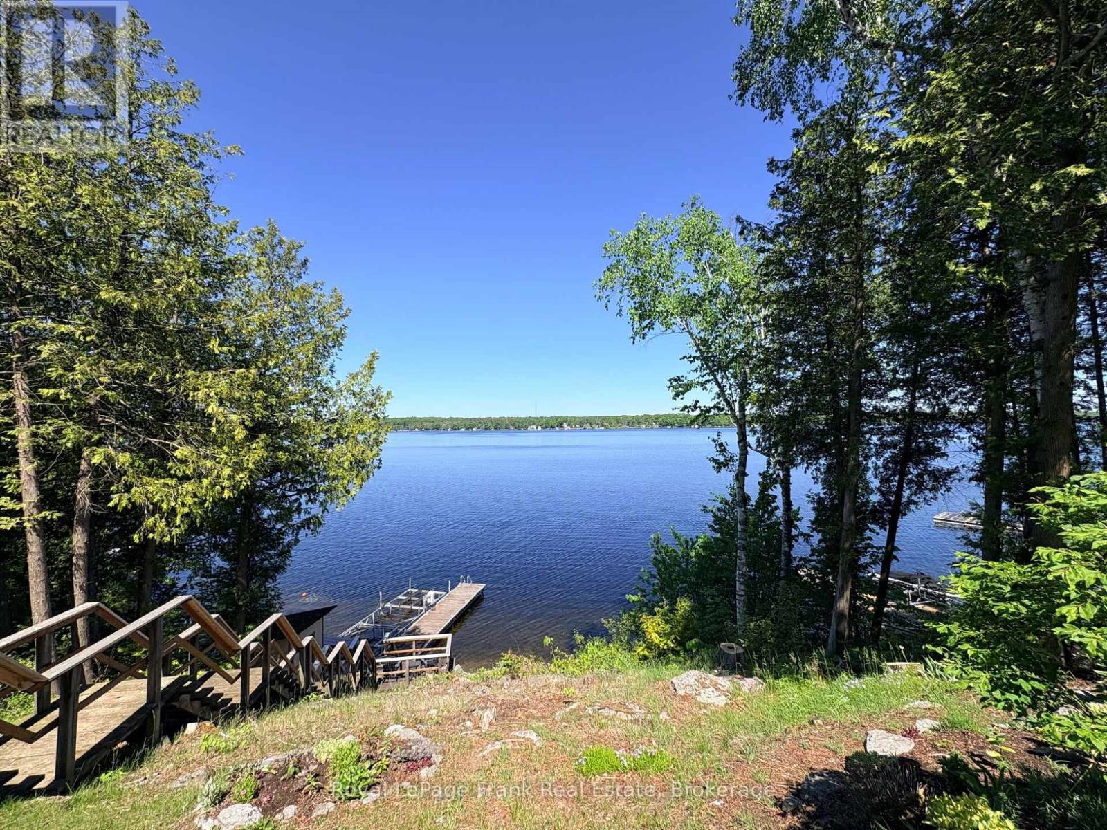 944 BIRCHCLIFF DRIVE - 34