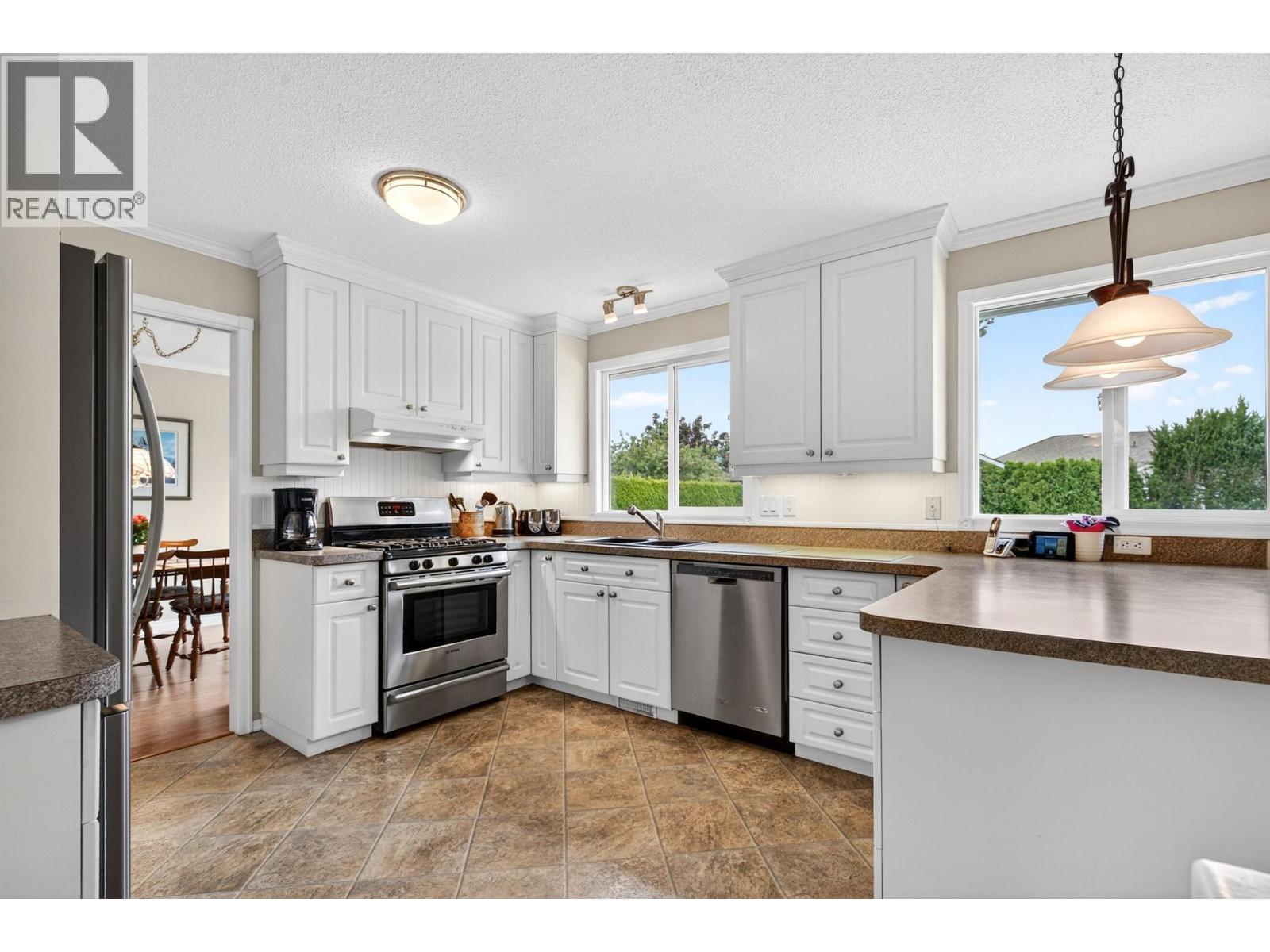 660 Welke Road, Kelowna