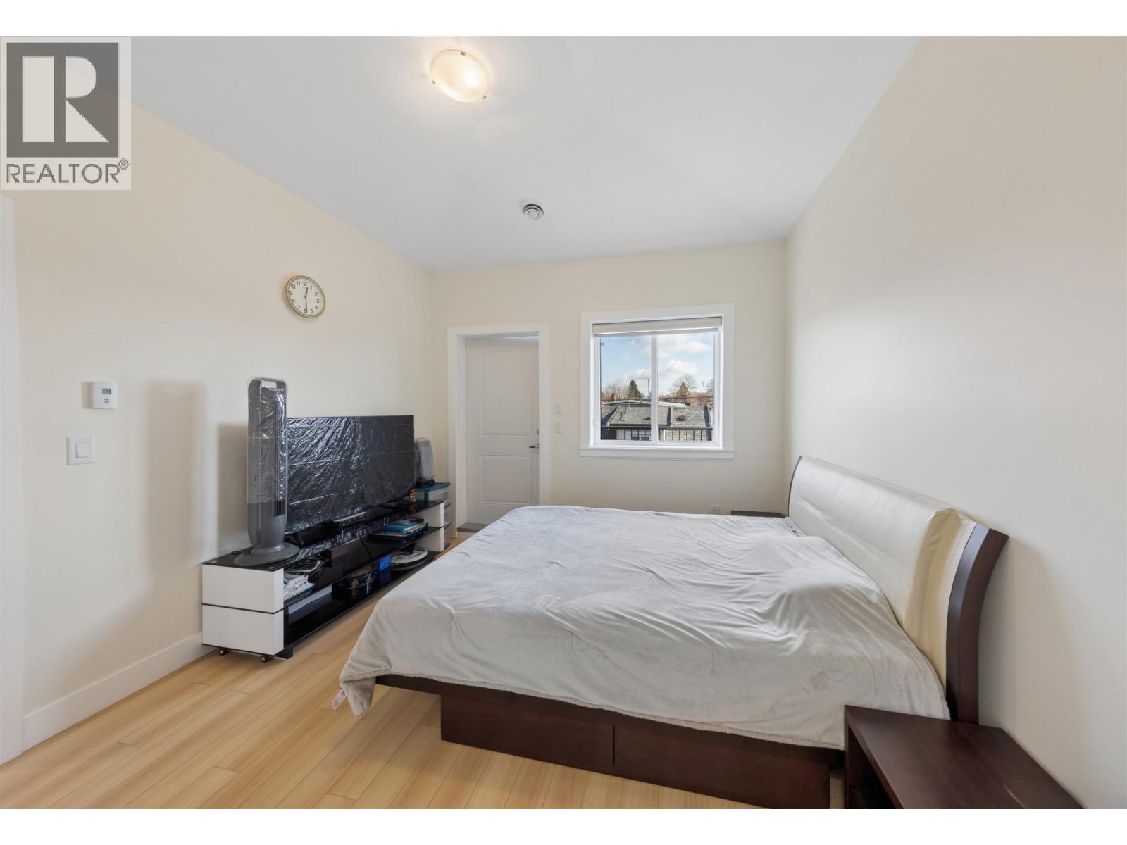 10 Bed, 7 Bath House for Sale in Vancouver – 6182 COMMERCIAL STREET, Vancouver – MLS# R3132698 - Image 26