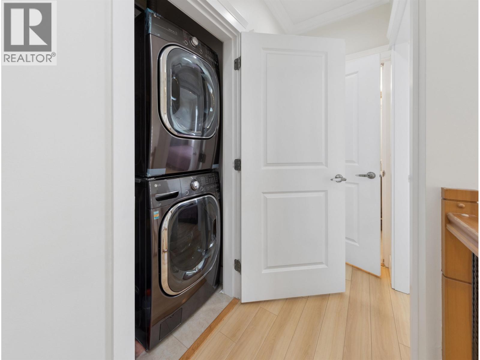 10 Bed, 7 Bath House for Sale in Vancouver – 6182 COMMERCIAL STREET, Vancouver – MLS# R3132698 - Image 29