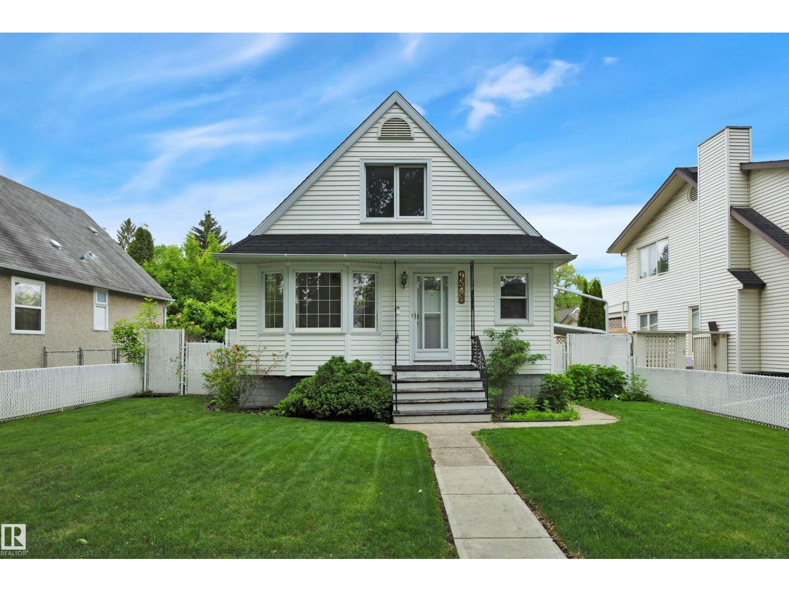 9546 91 ST NW - 2