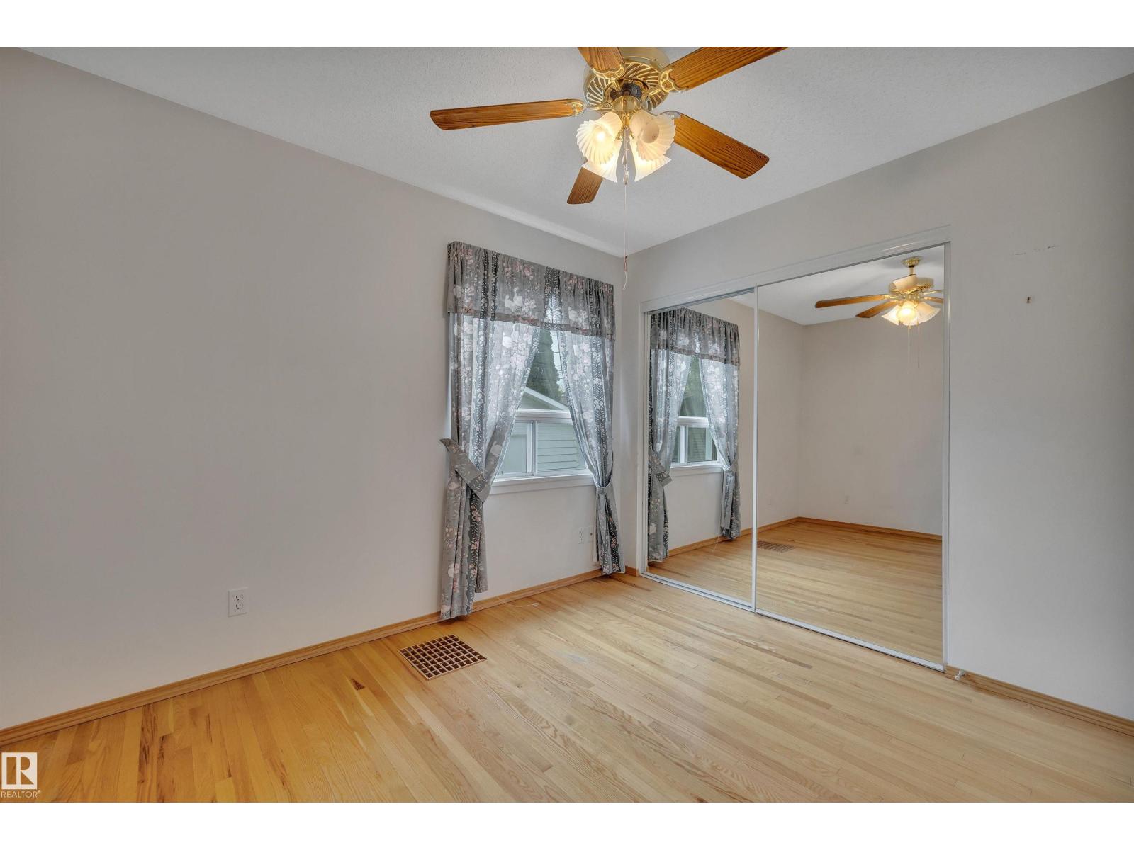 9546 91 ST NW - 22