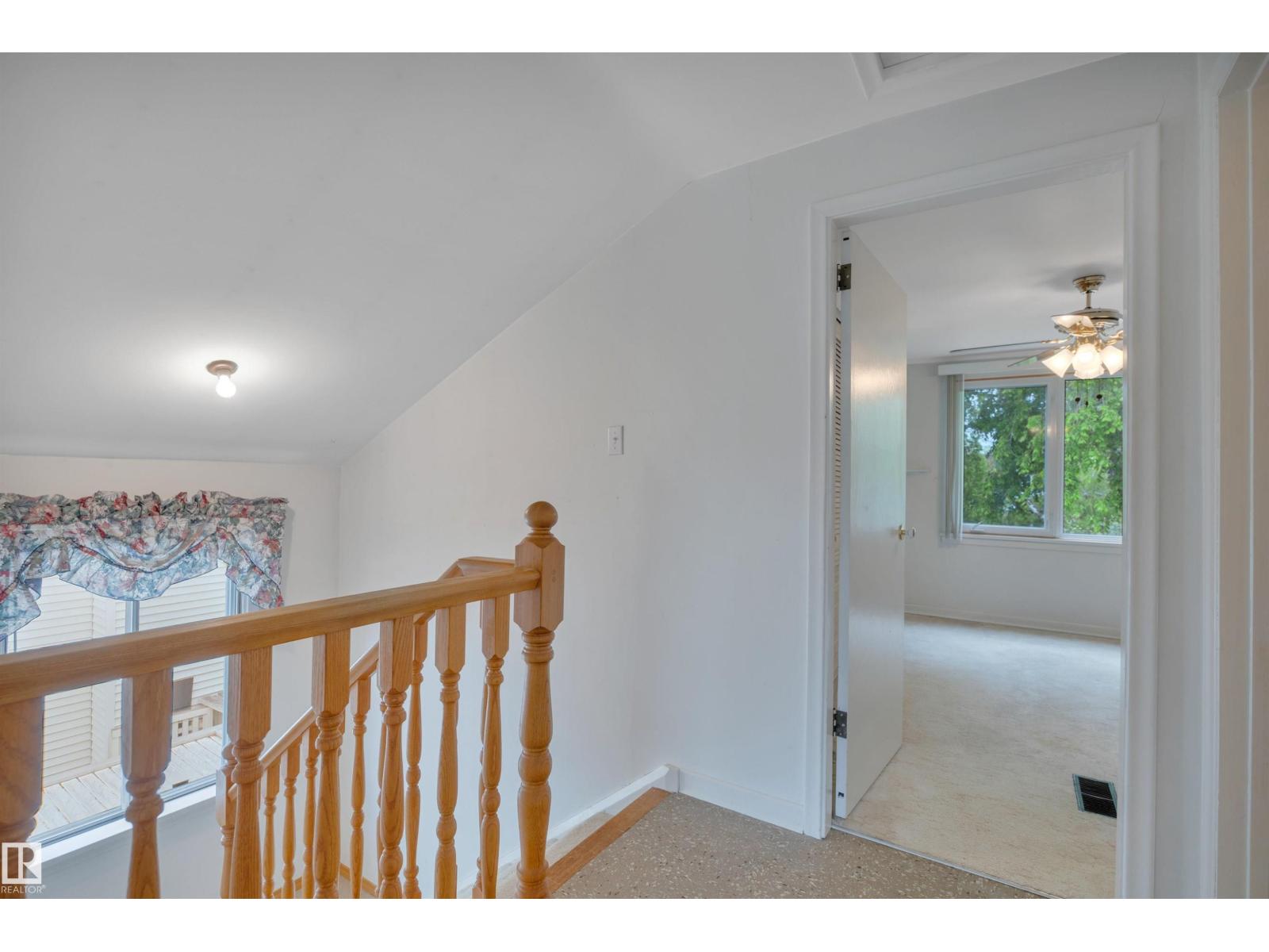 9546 91 ST NW - 27