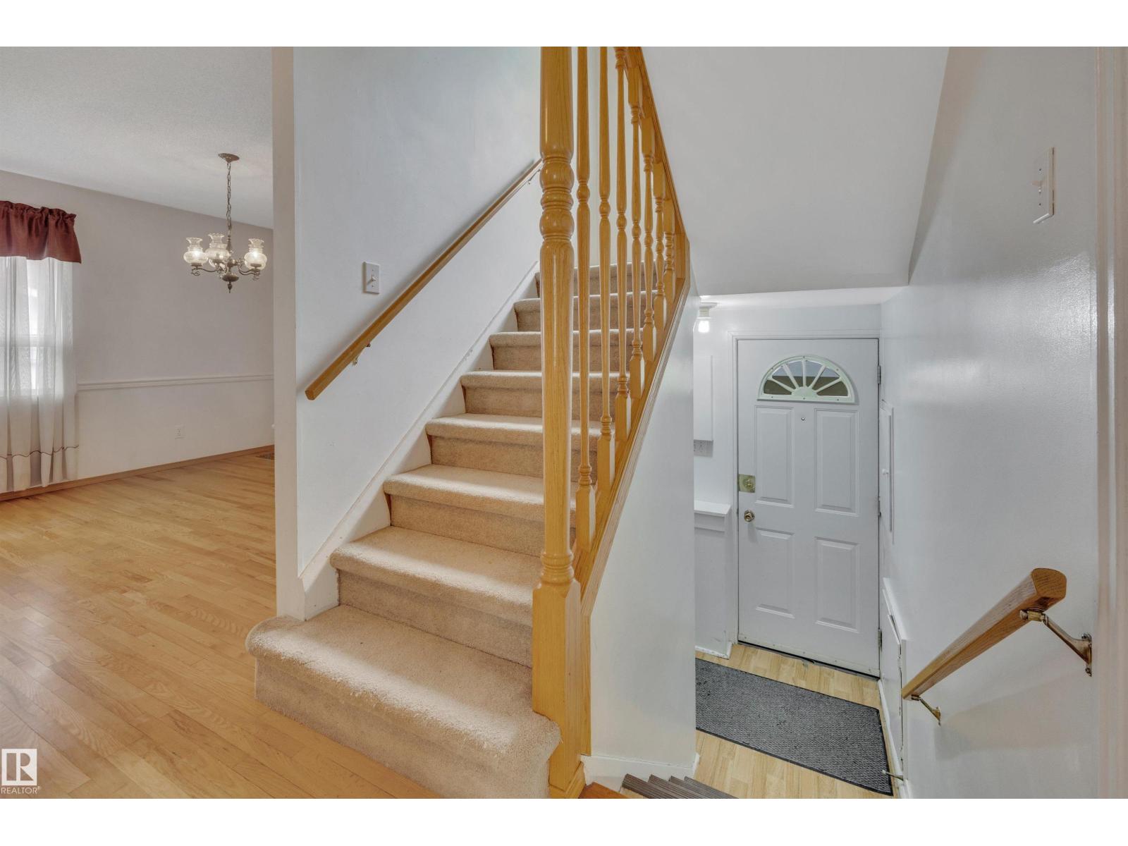 9546 91 ST NW - 35