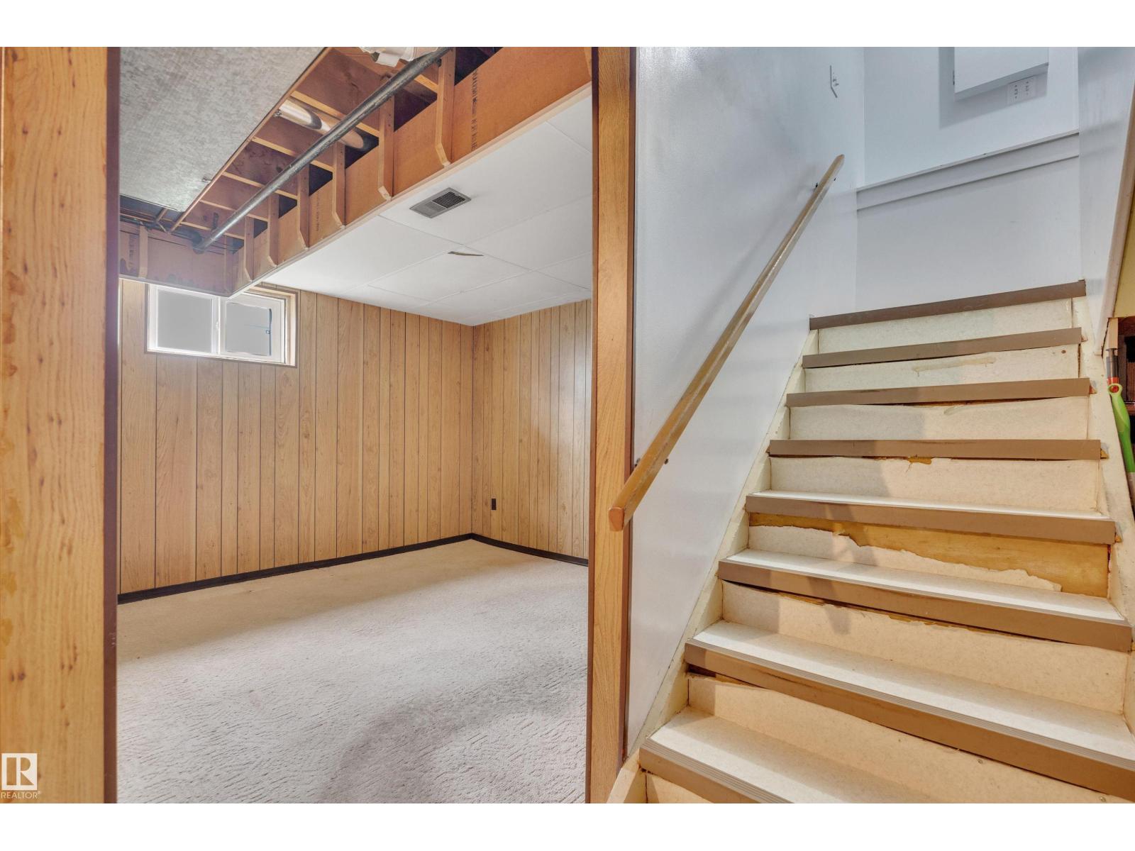 9546 91 ST NW - 36