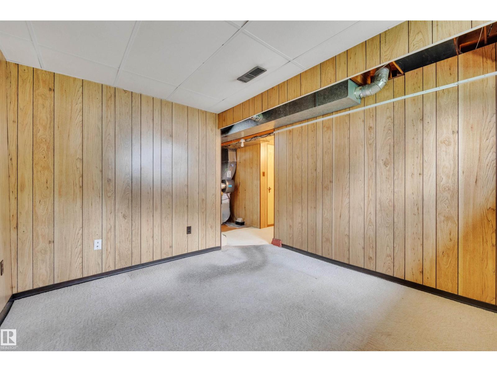 9546 91 ST NW - 38
