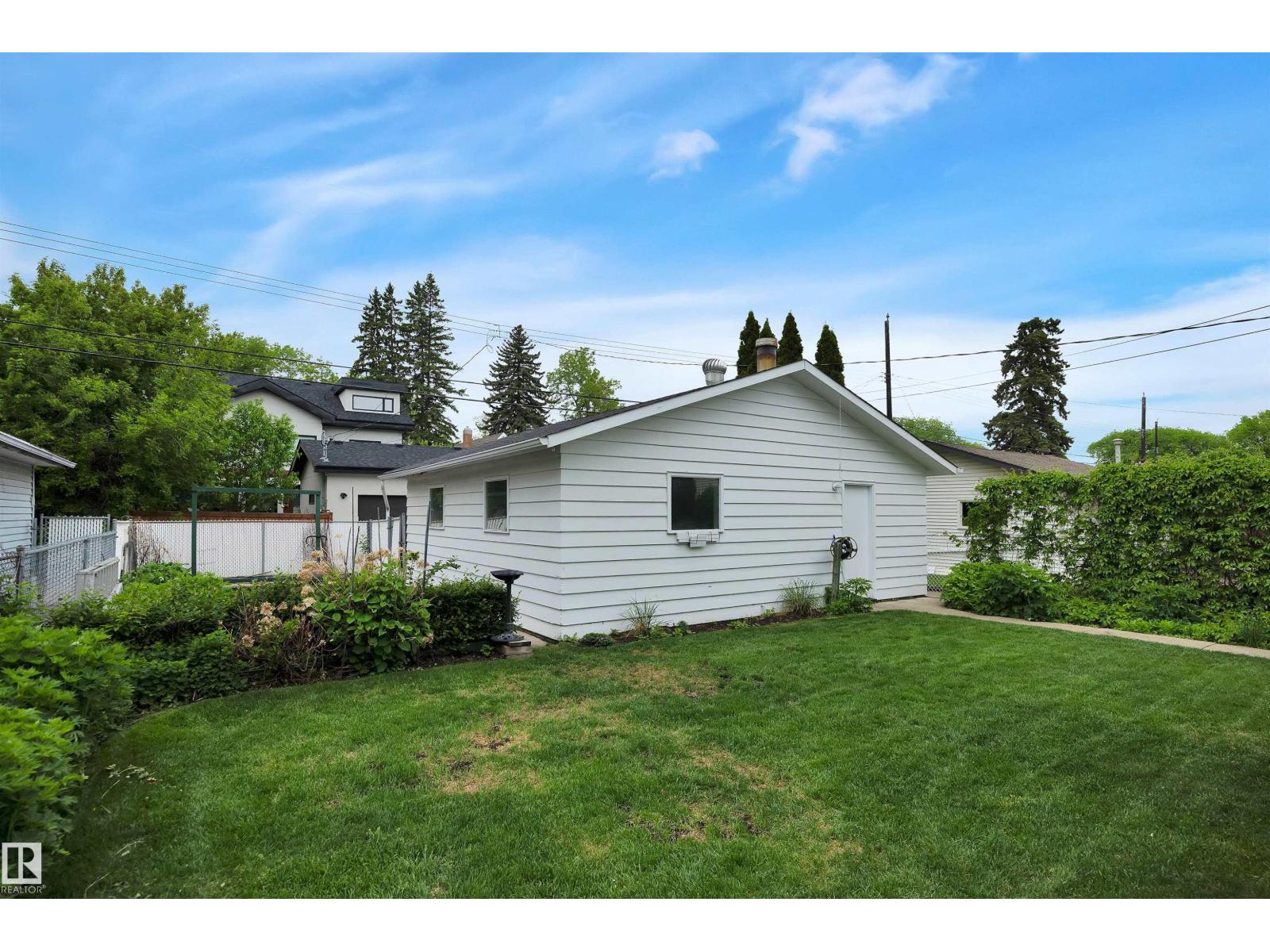 9546 91 ST NW - 51