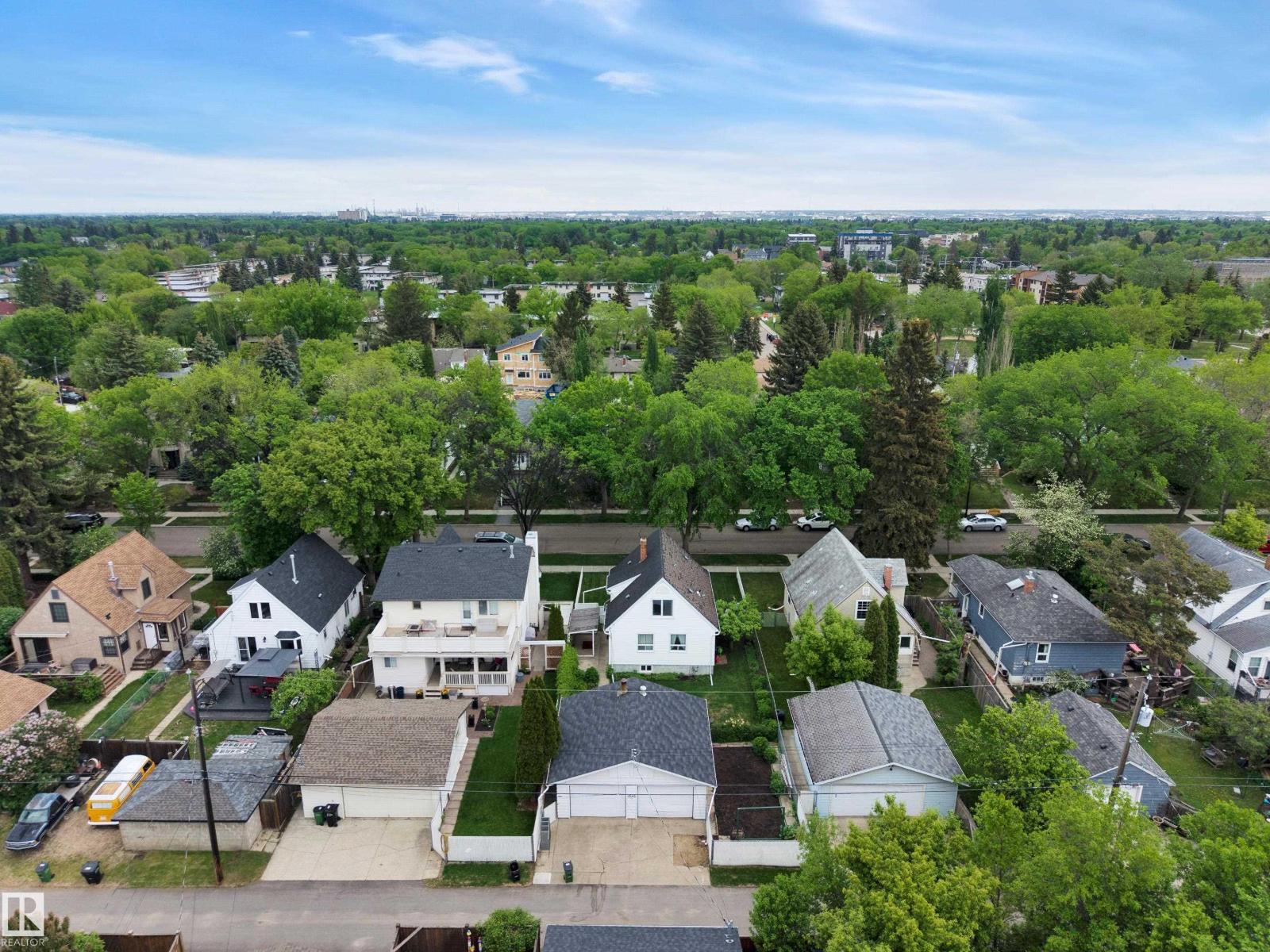 9546 91 ST NW - 57