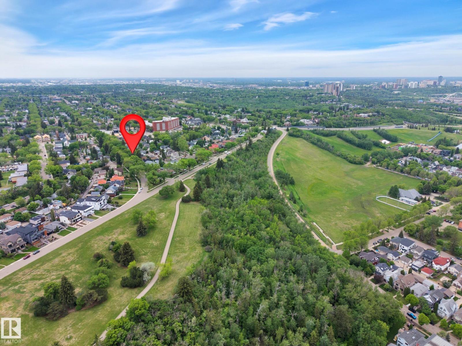 9546 91 ST NW - 64