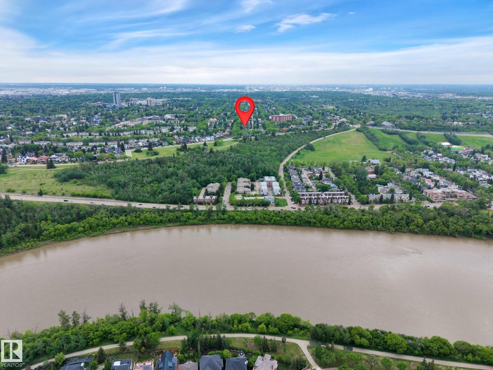 9546 91 ST NW - 65