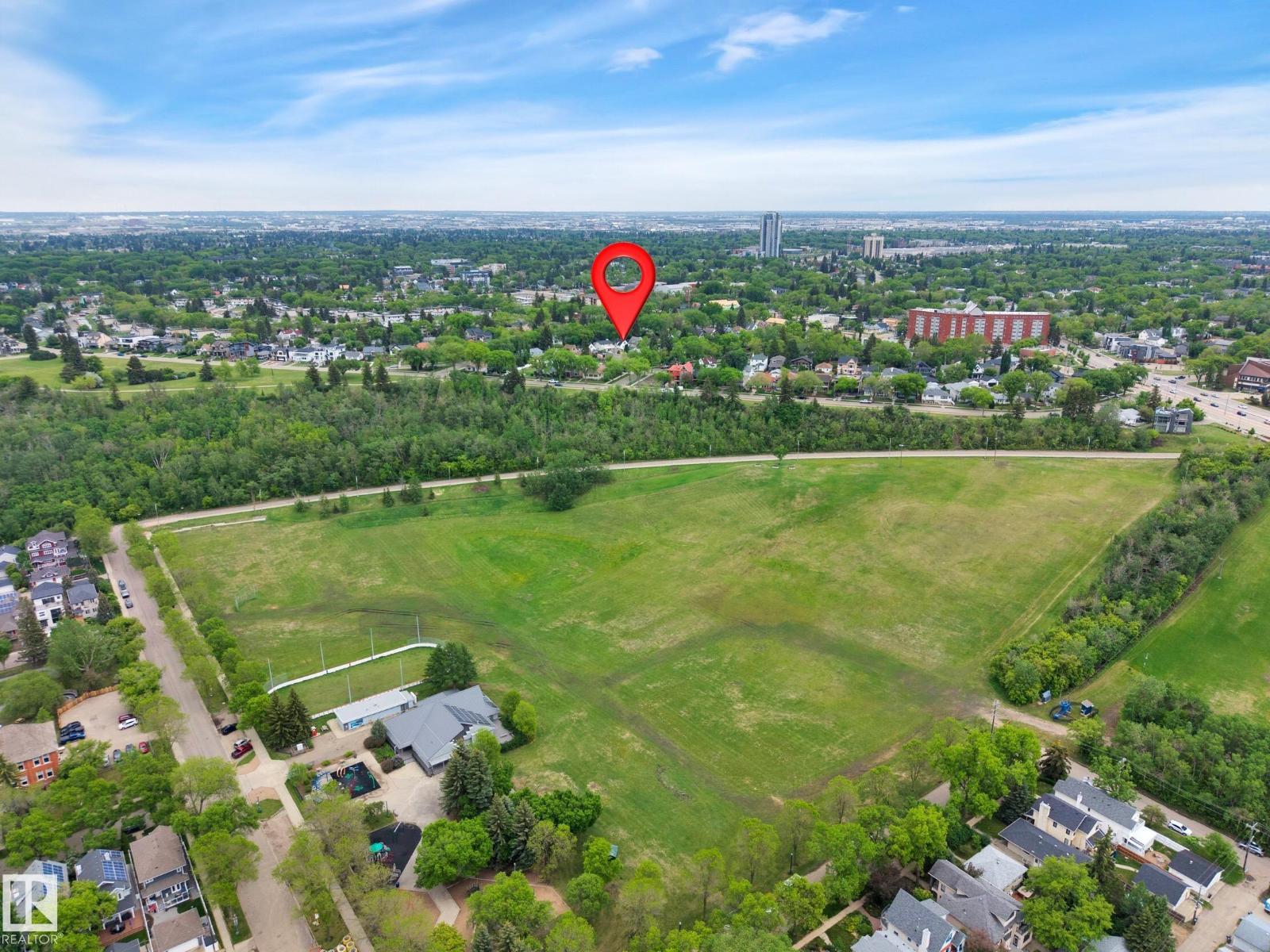 9546 91 ST NW - 66