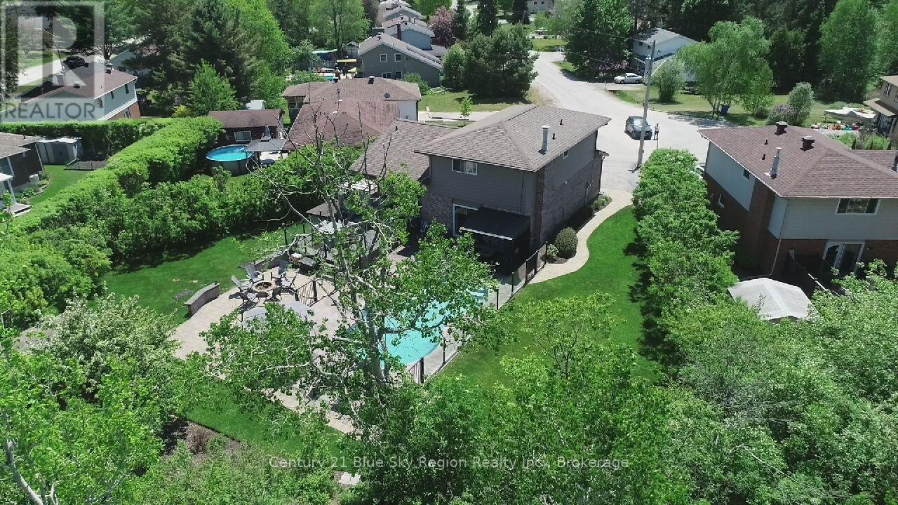 790 LAURENTIAN AVENUE - 40