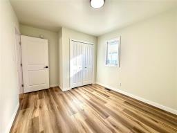 210 Lynnwood Bay, Altona, MB R0G0B1 Photo 9