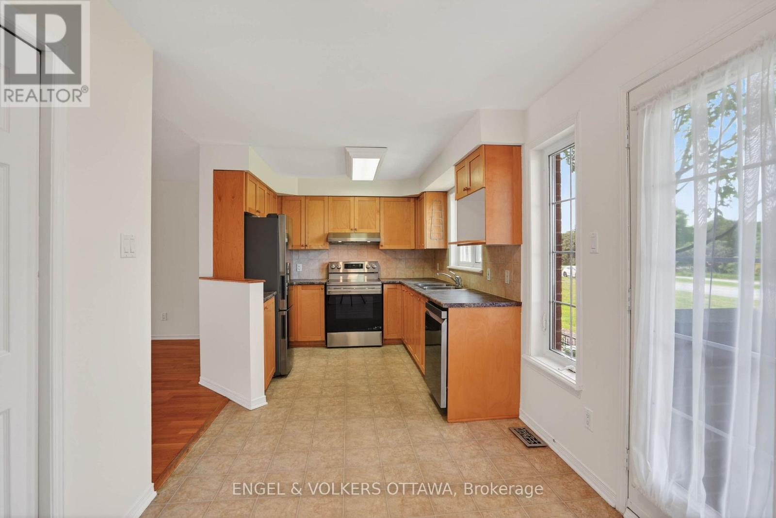 #157 70 EDENVALE DRIVE - 10