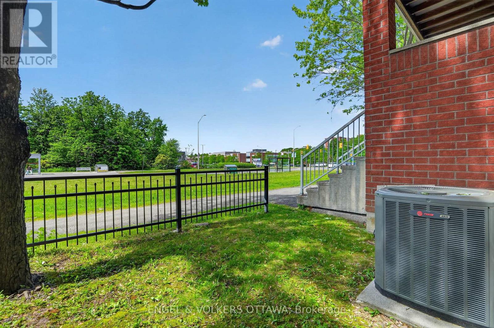 #157 70 EDENVALE DRIVE - 30