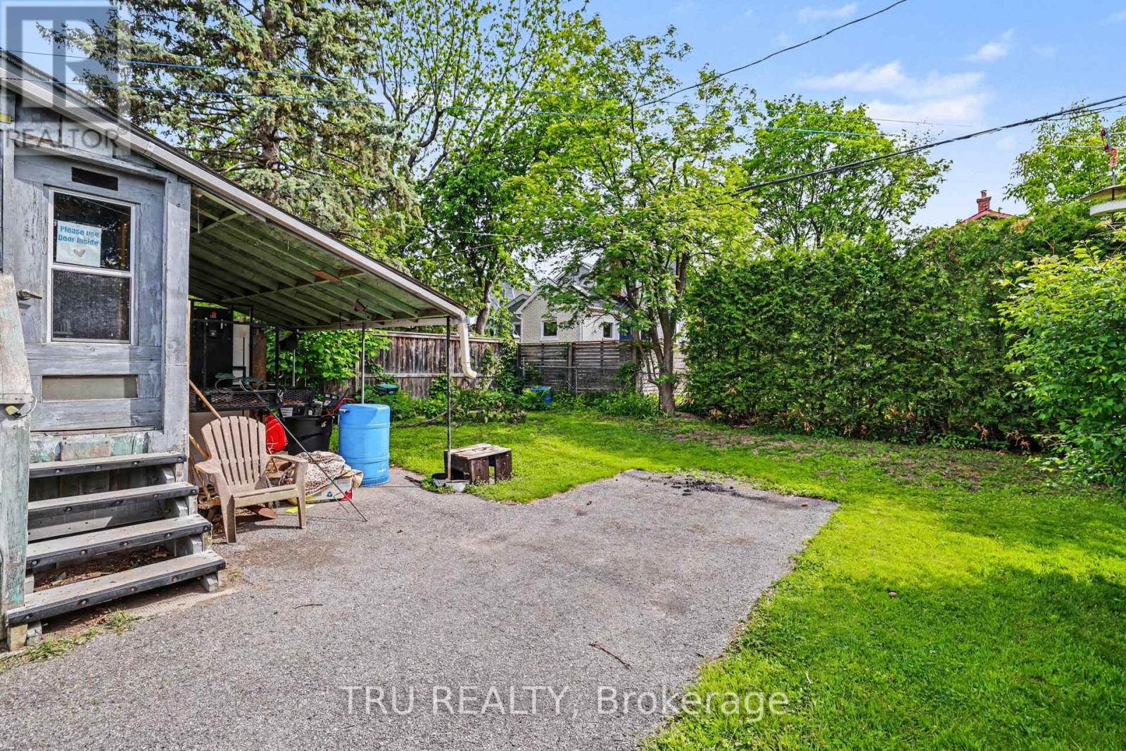 23 ANNA AVENUE - 18