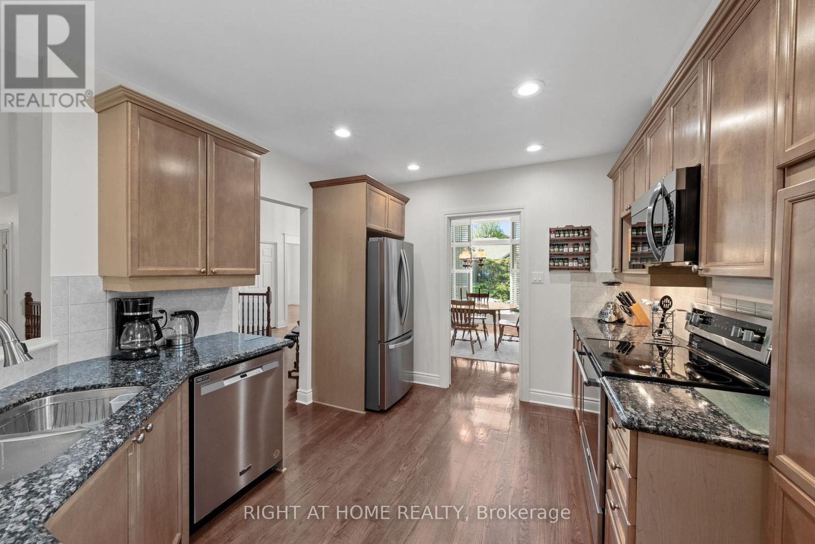 85 BRIGHTSIDE AVENUE - 10