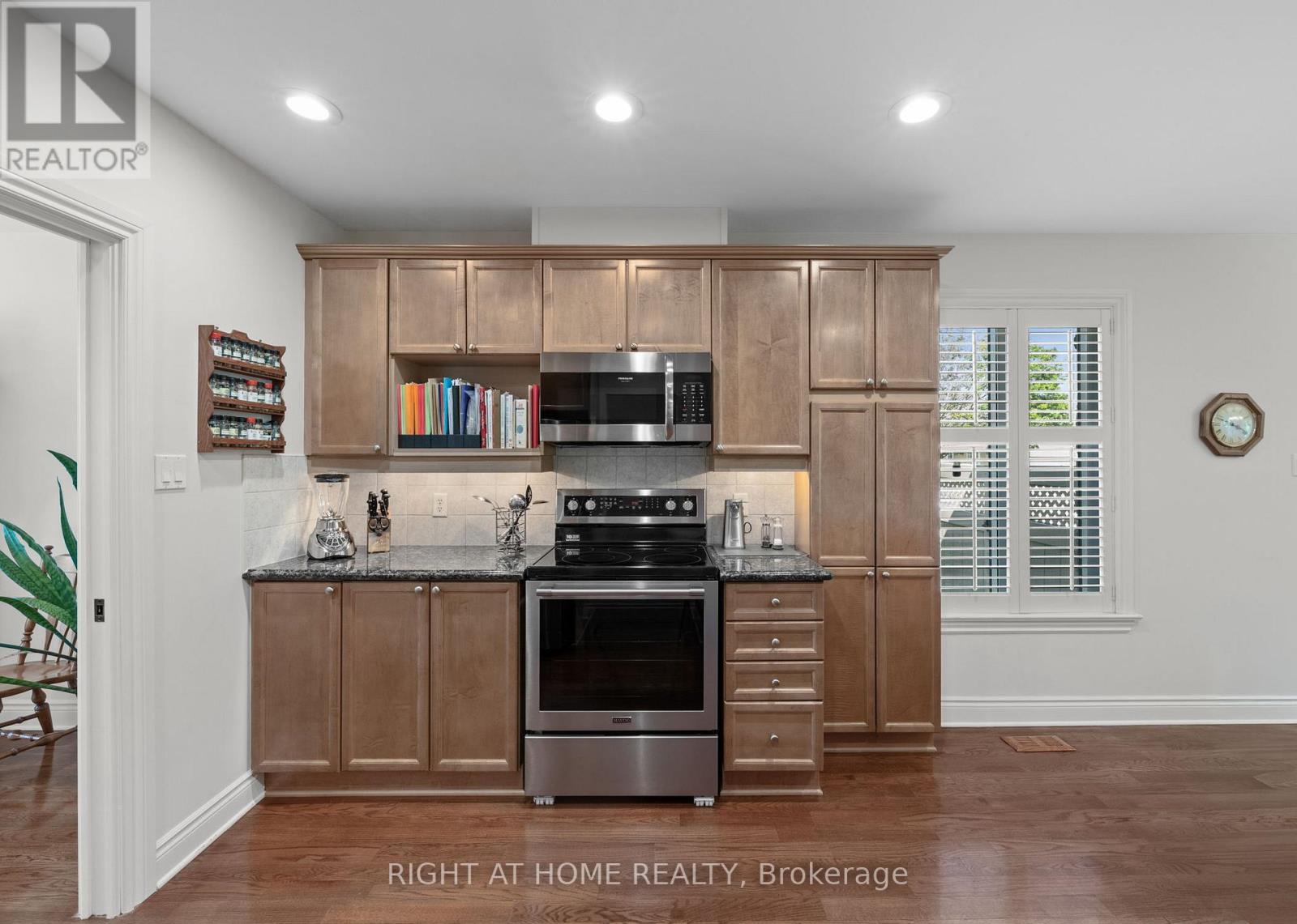 85 BRIGHTSIDE AVENUE - 12