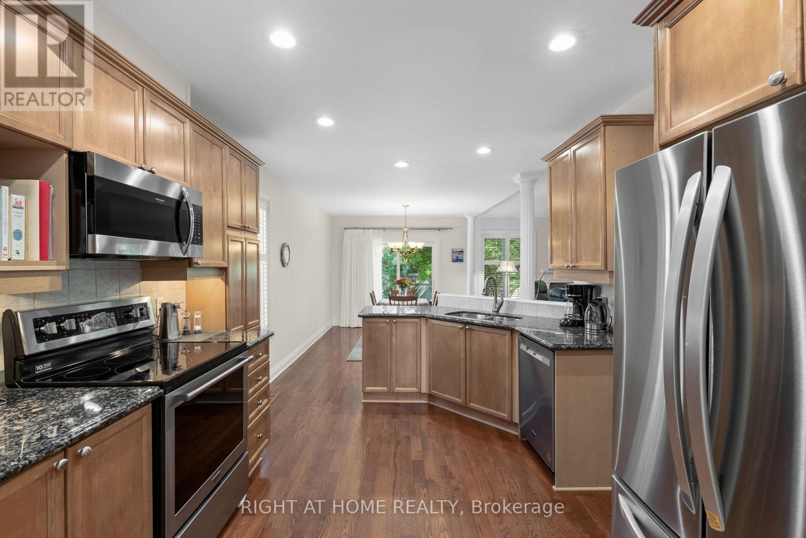 85 BRIGHTSIDE AVENUE - 13