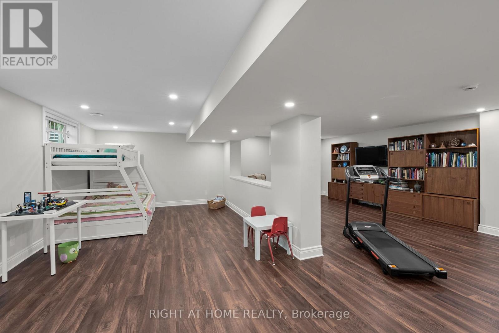 85 BRIGHTSIDE AVENUE - 32