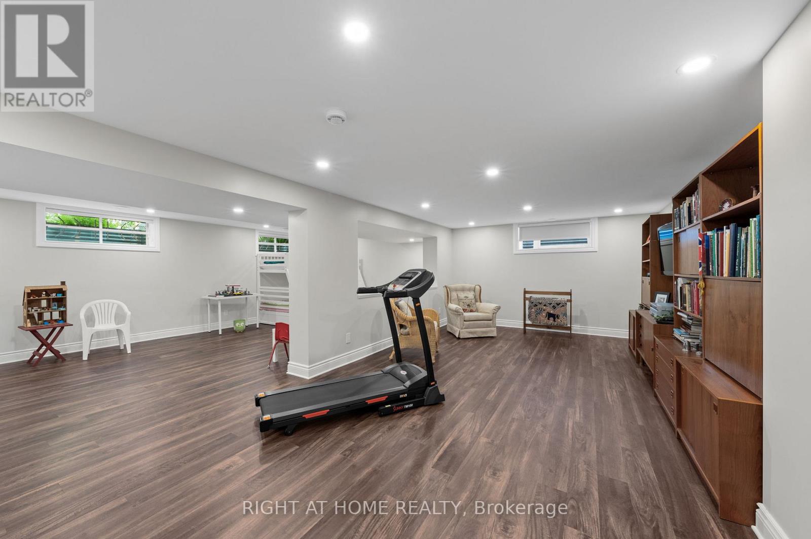 85 BRIGHTSIDE AVENUE - 38