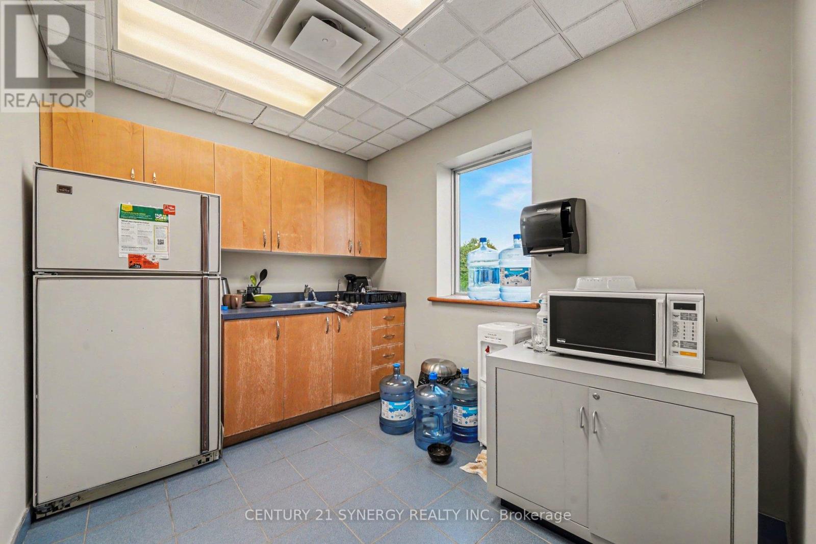 2 Bath Industrial for Sale in Ottawa – 1877 MAYORS WAY, Ottawa – MLS# X13249344 - Image 14