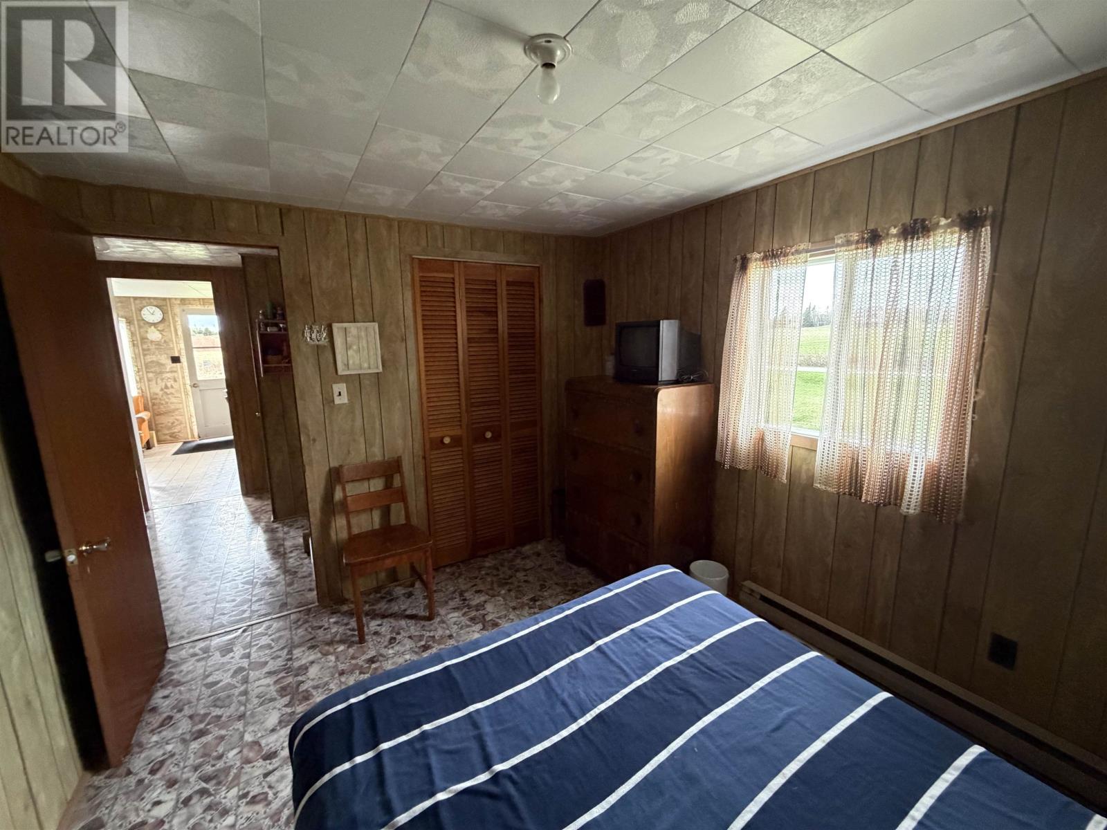 2556 Church Road, Route 243 - 12
