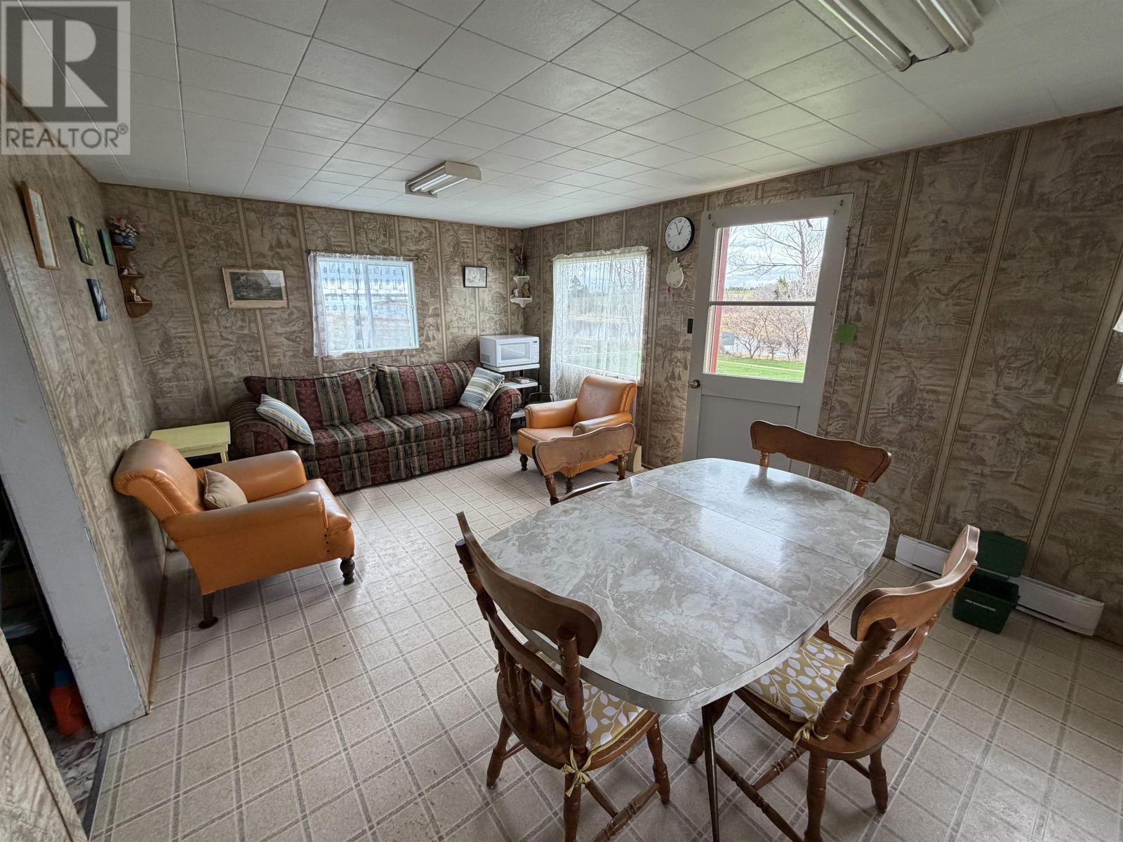 2556 Church Road, Route 243 - 4