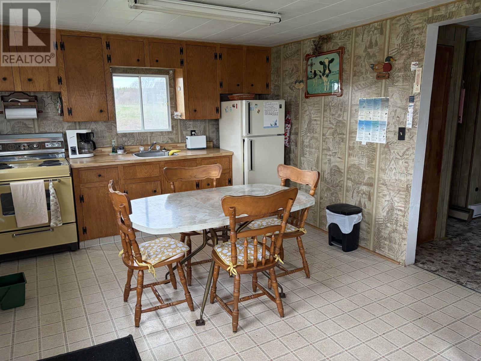 2556 Church Road, Route 243 - 5