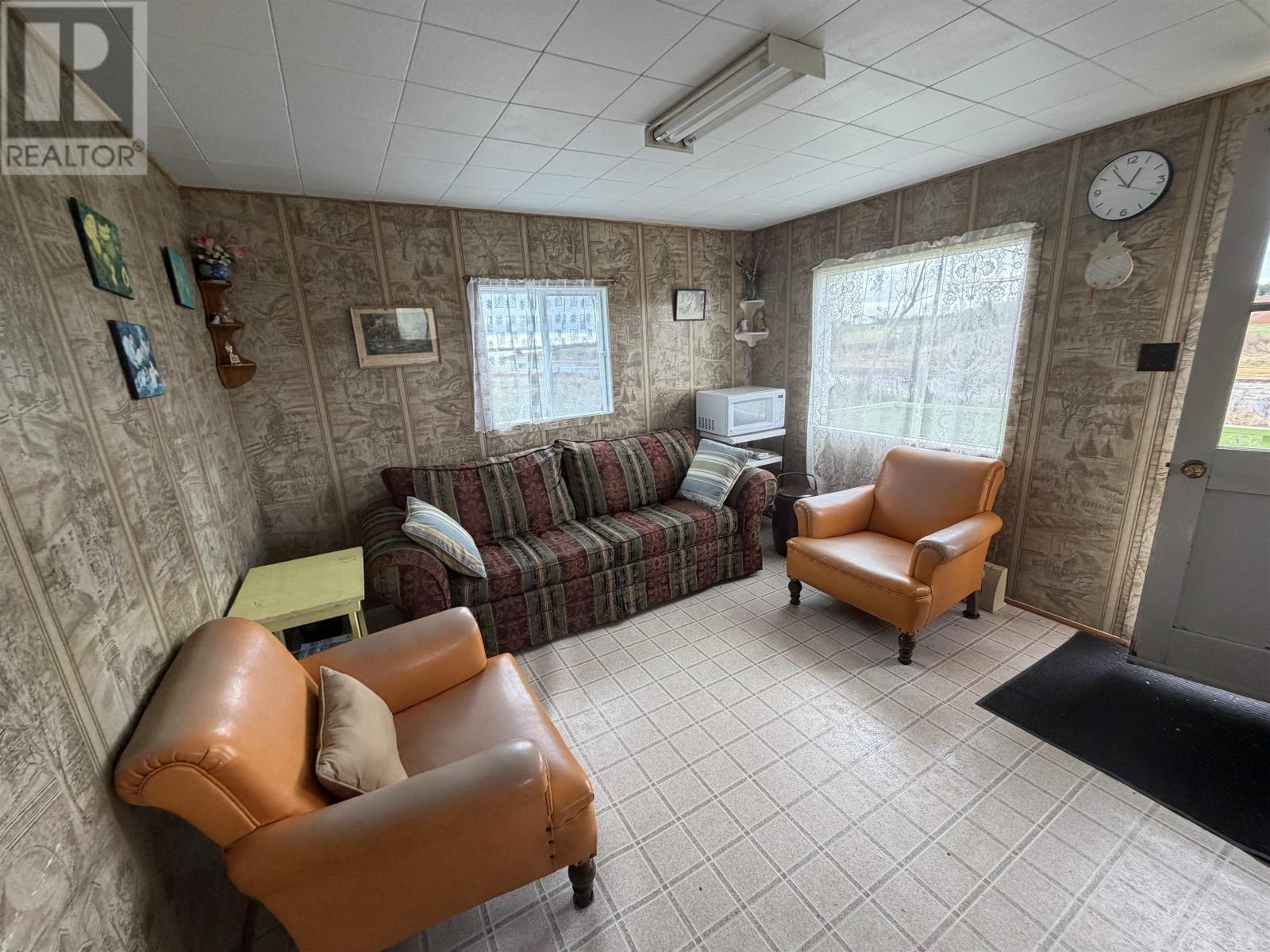 2556 Church Road, Route 243 - 7
